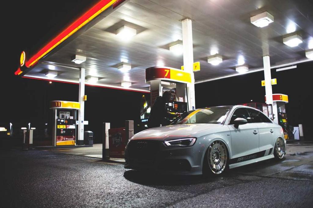 570686S38V2037.jpg