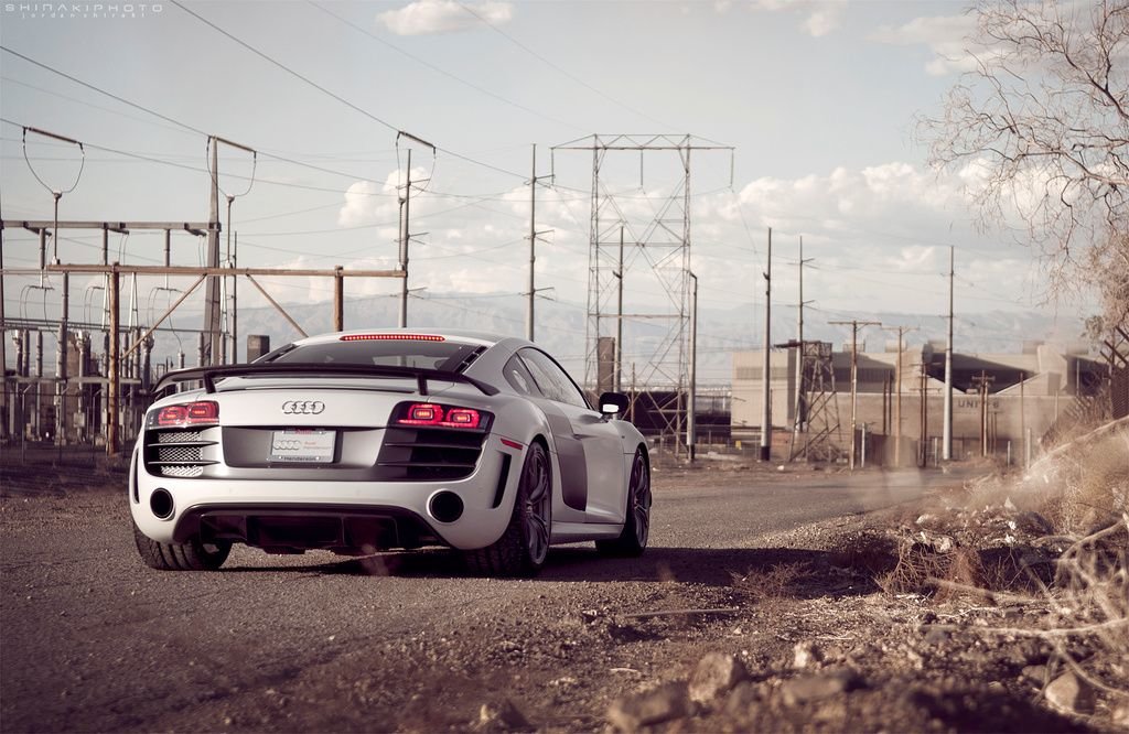 Résultat de recherche d'images pour "r8 GT 333 grey"