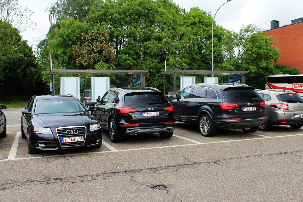 574136AUDISQ5603.jpg
