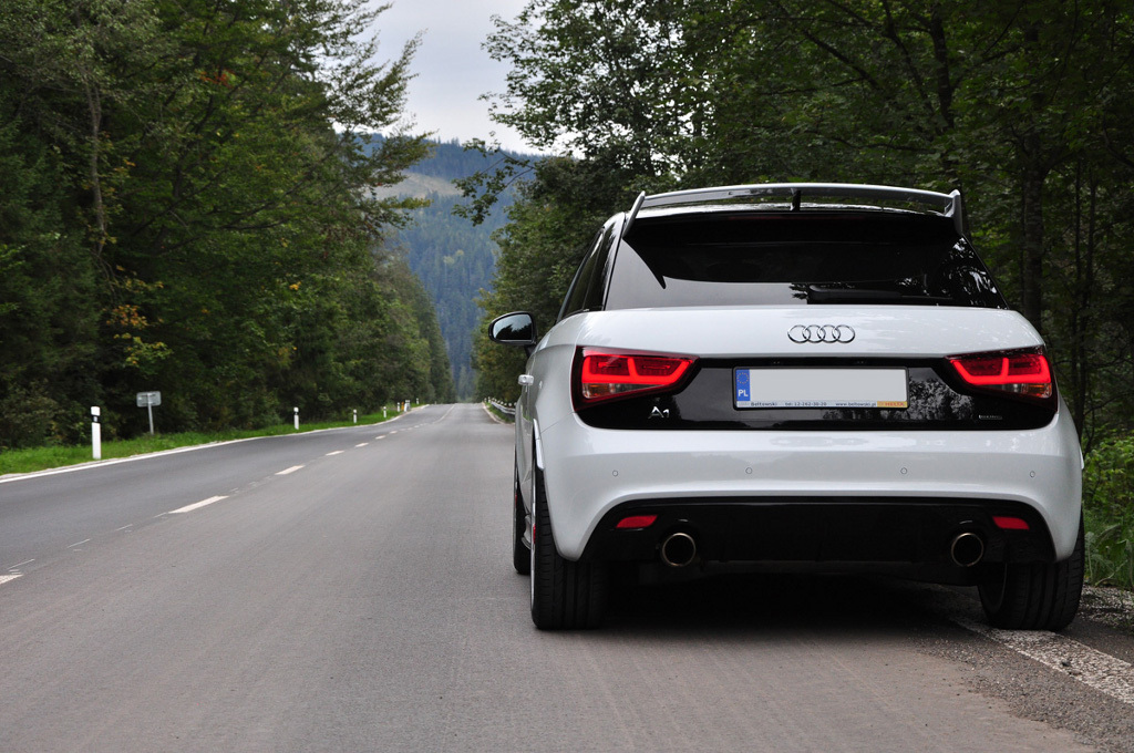574663A1QUATTRO85.jpg