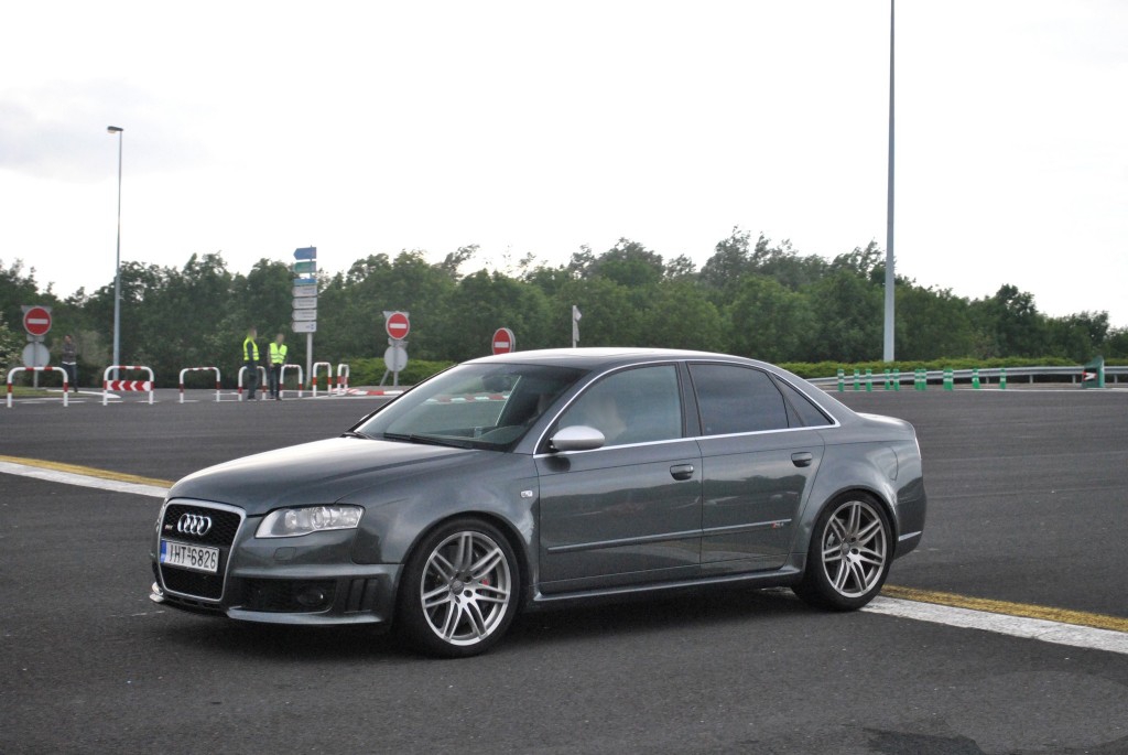 574862AUDIRS4930.jpg