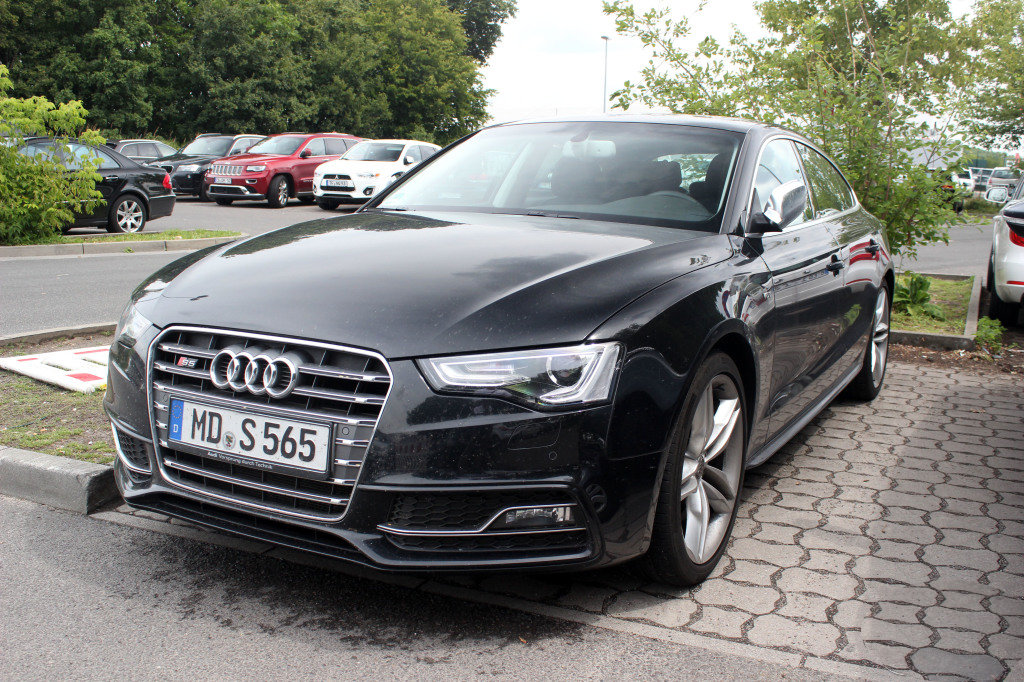 575580324S5SPORTBACK.jpg