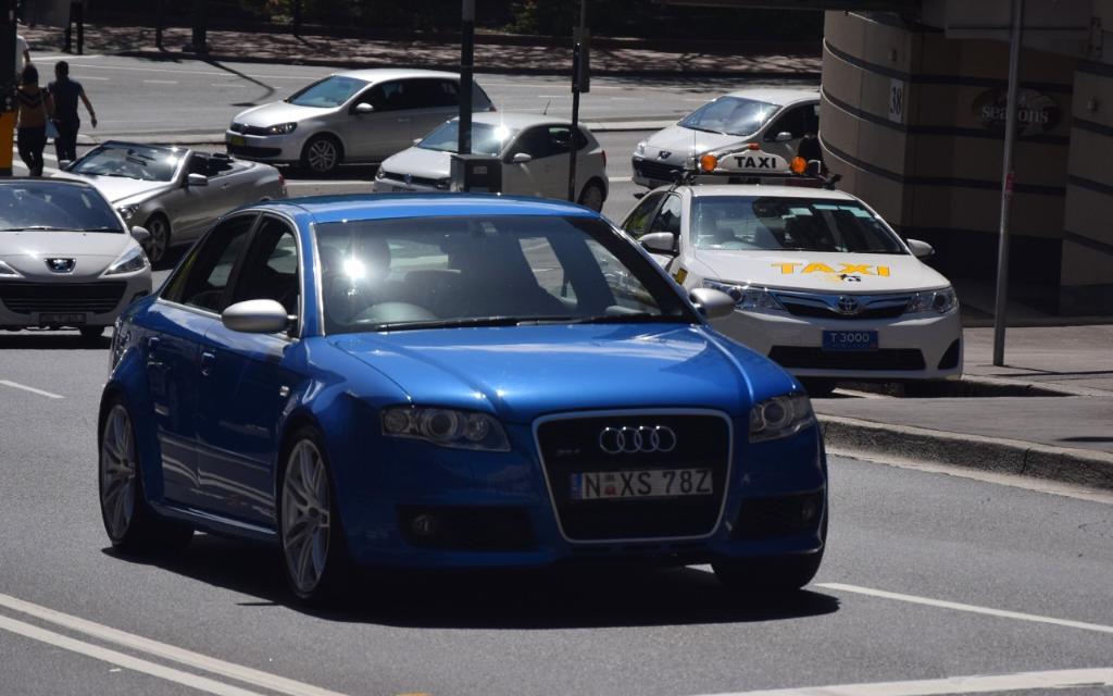 576165AUDIRS42986.jpg