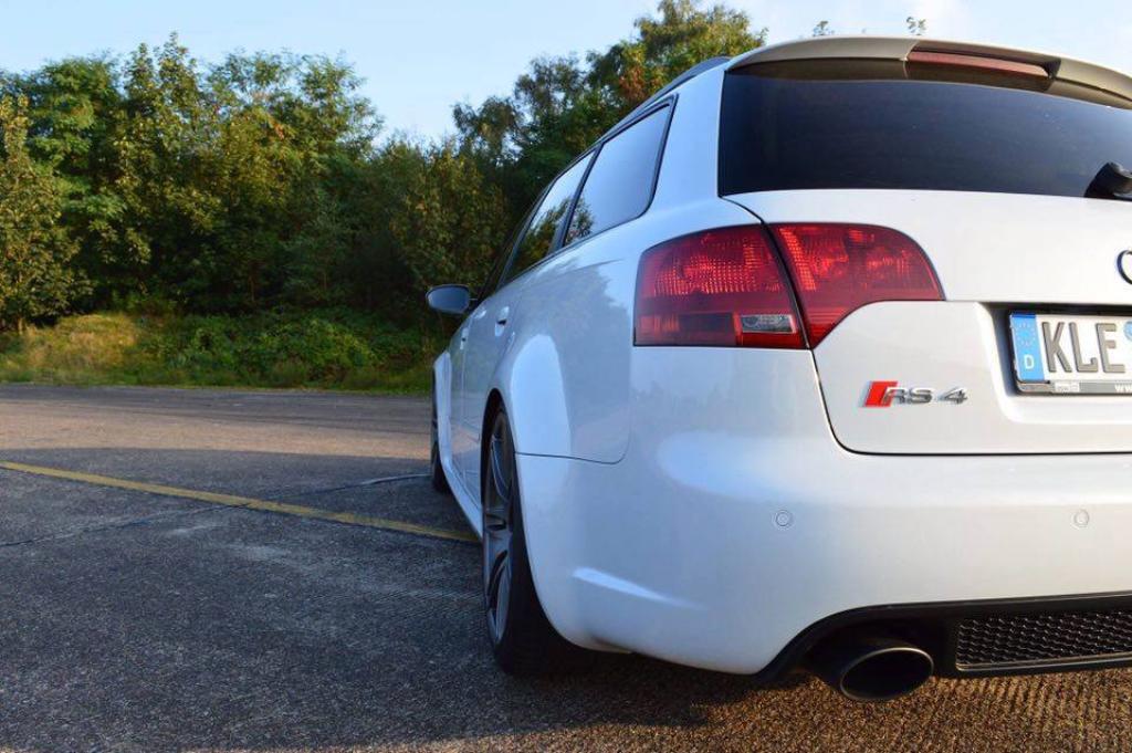 576422AUDIRS42495.jpg