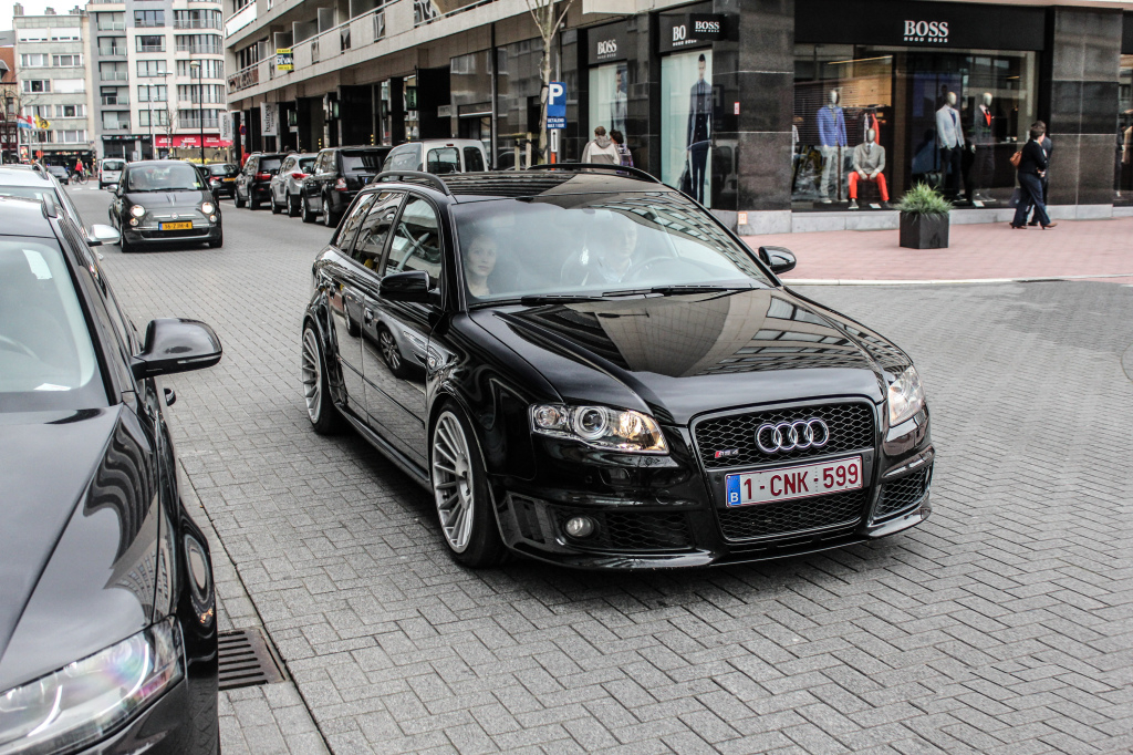 576549AUDIRS41286.jpg