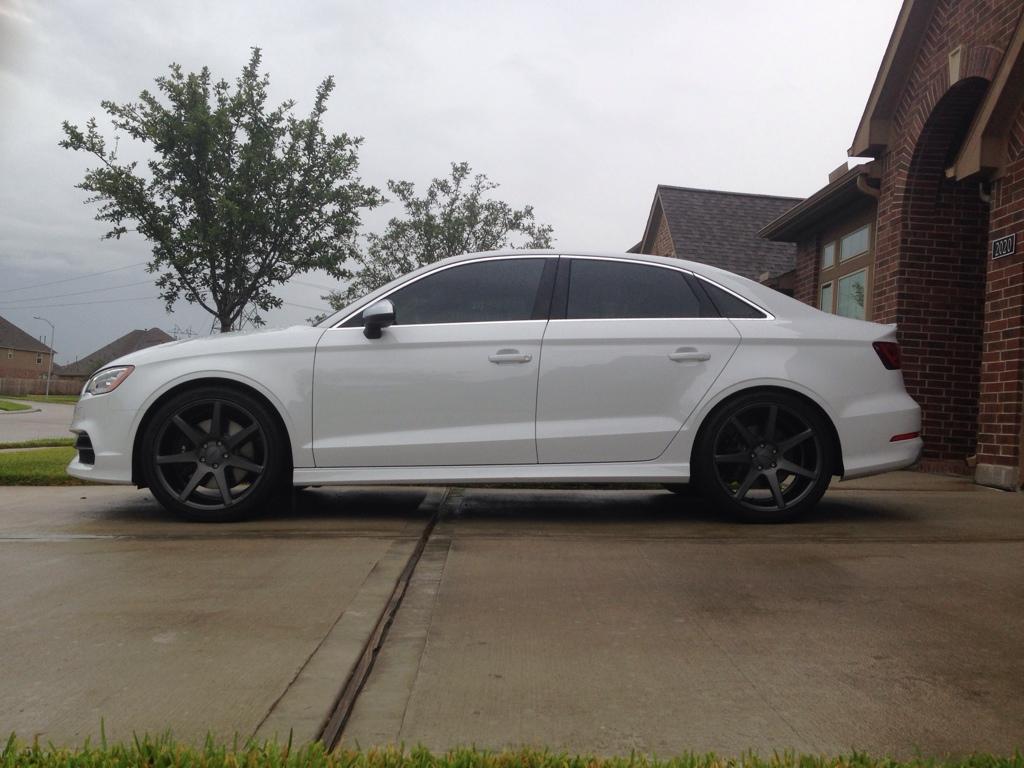 576603S38V947.jpg