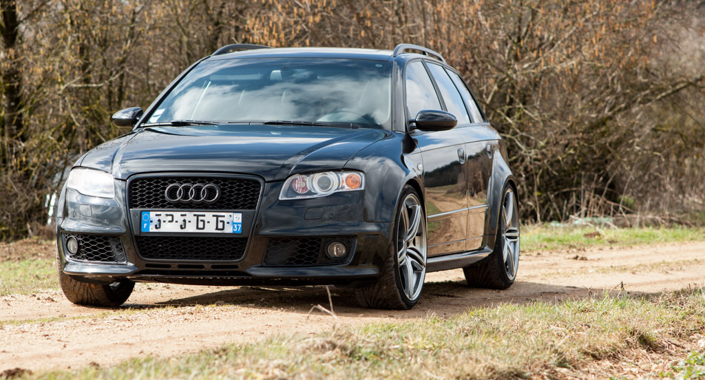 5776361DS34972.jpg