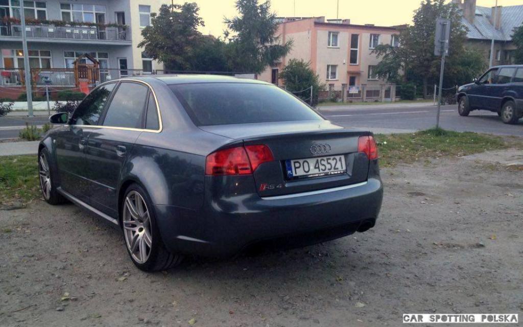 578426AUDIRS42805.jpg
