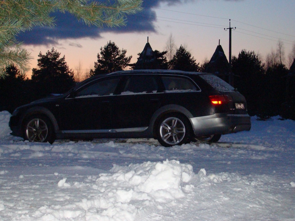 579259465AUDIA6C6ALLROAD.jpg
