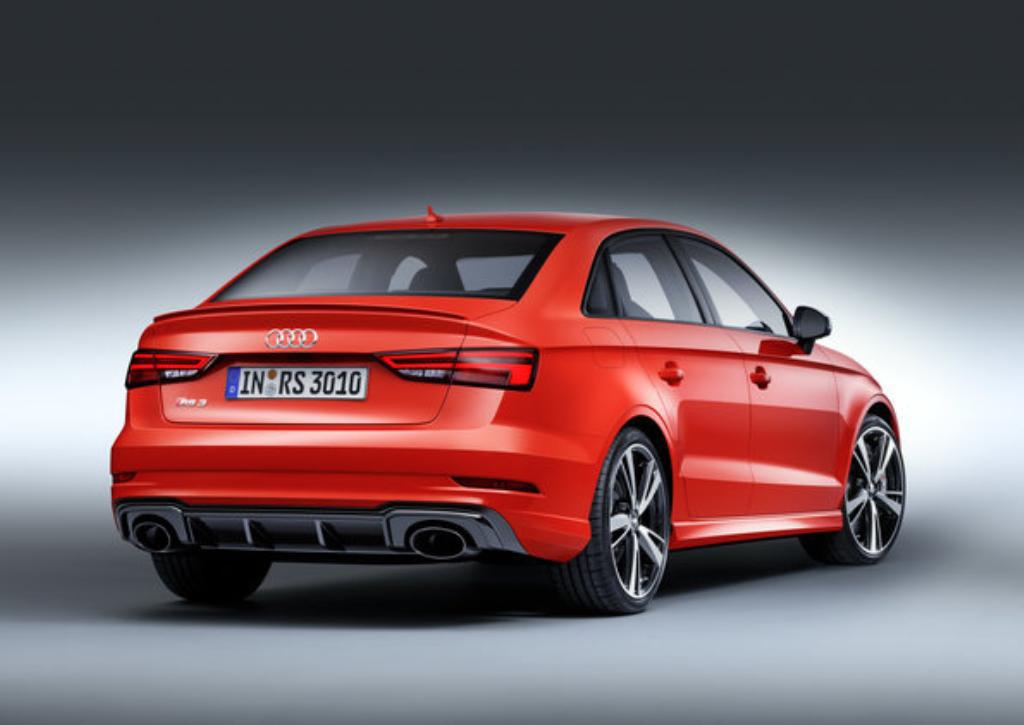 579865RS38V1406.jpg
