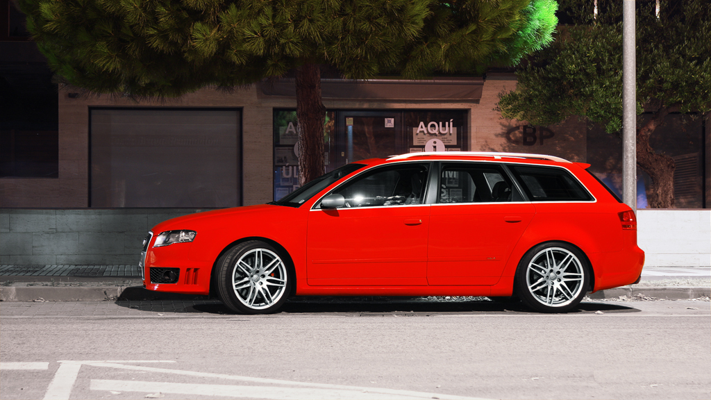 580002AUDIRS4899.jpg