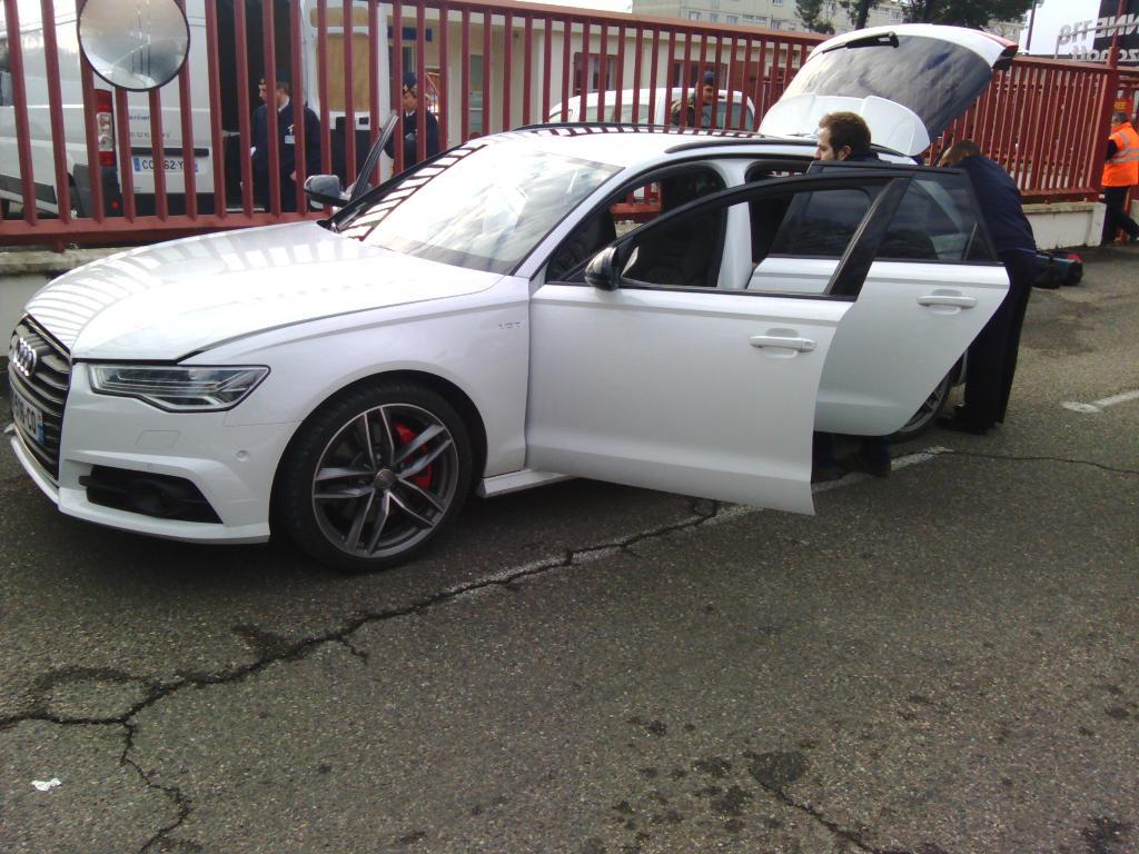 580026AUDIBA118005.jpg