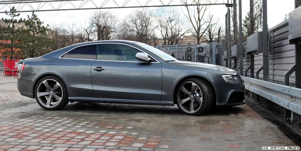 580202AUDIRS53116.jpg