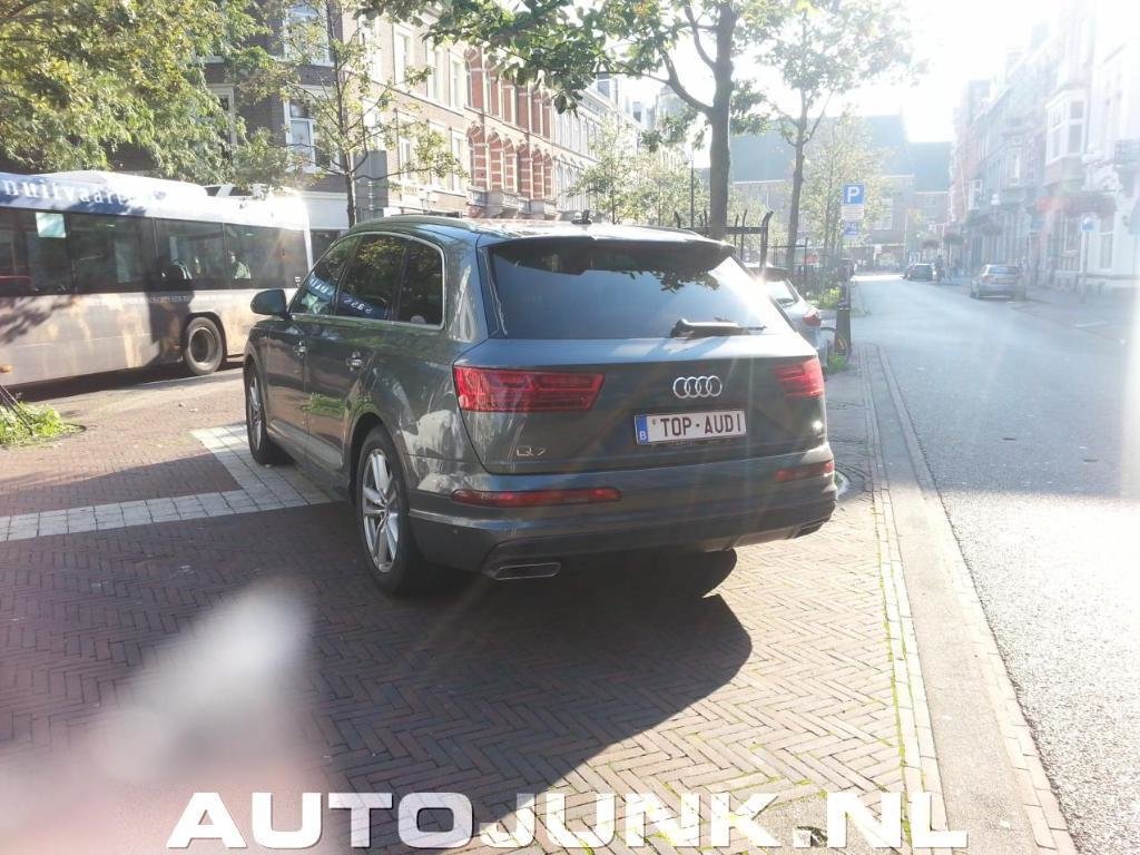 580540Q7MK2506.jpg