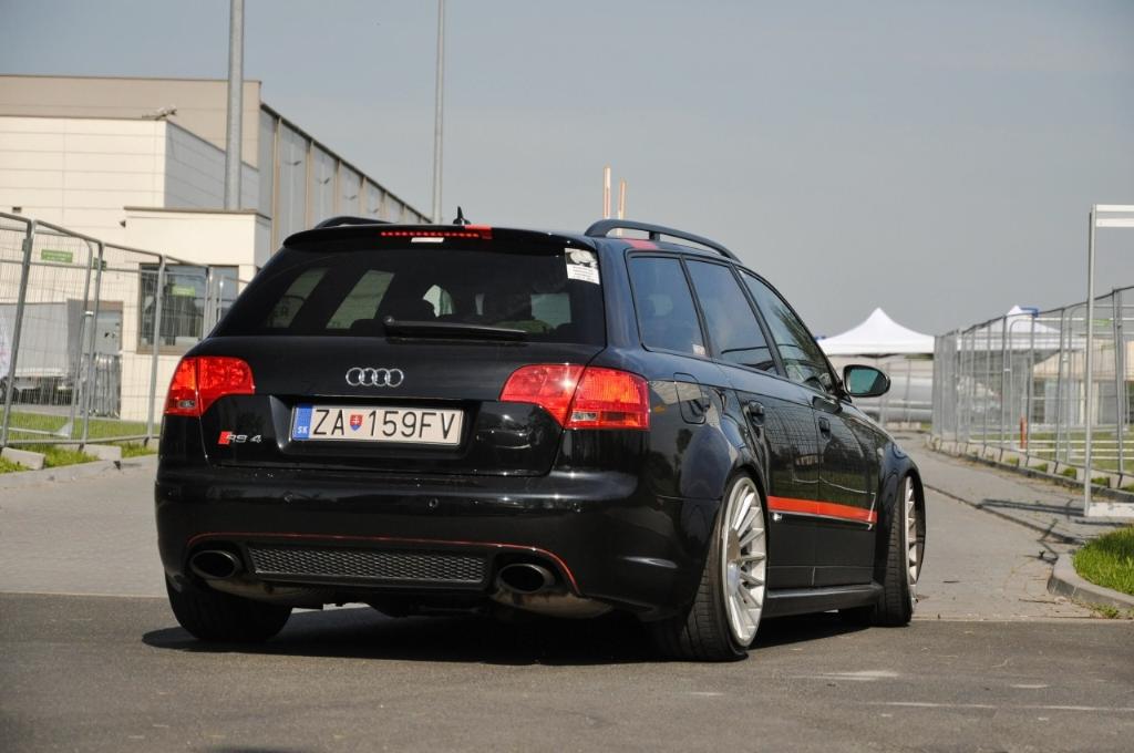 581161AUDIRS43360.jpg