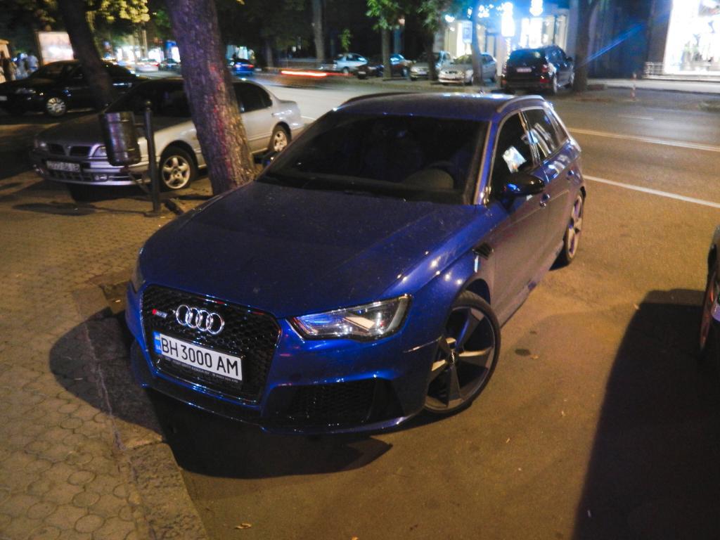 581784RS38V1813.jpg