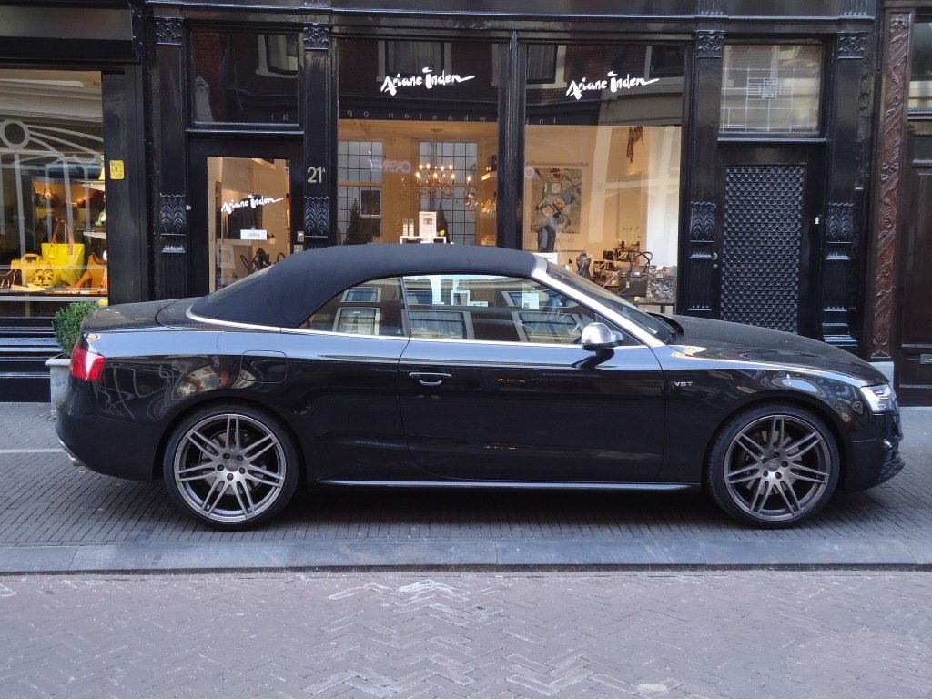 582204691S5.jpg