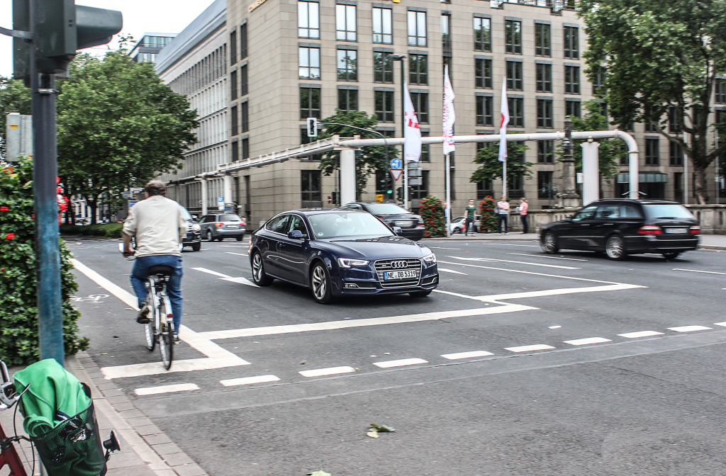 582231023S5SPORTBACK.jpg