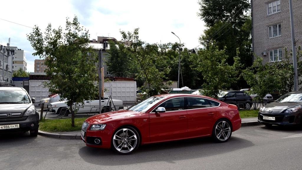 583238521S5SPORTBACK.jpg