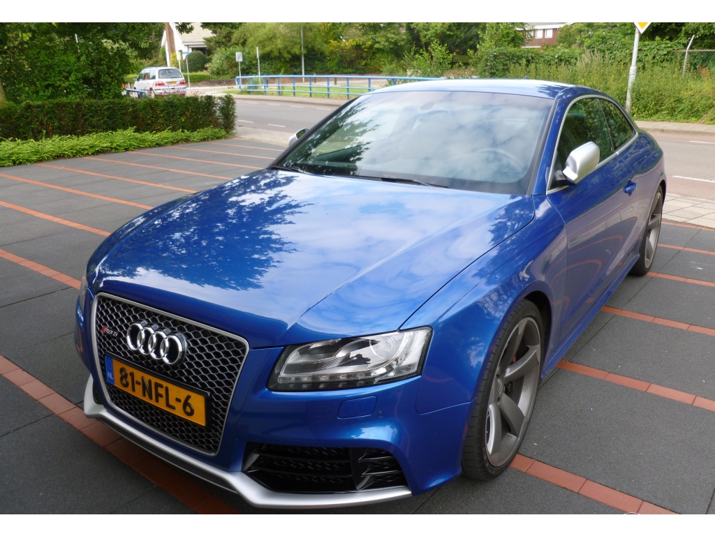 583887AUDIRS5463.jpg
