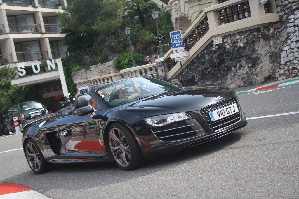 584342R8GT1076.jpg