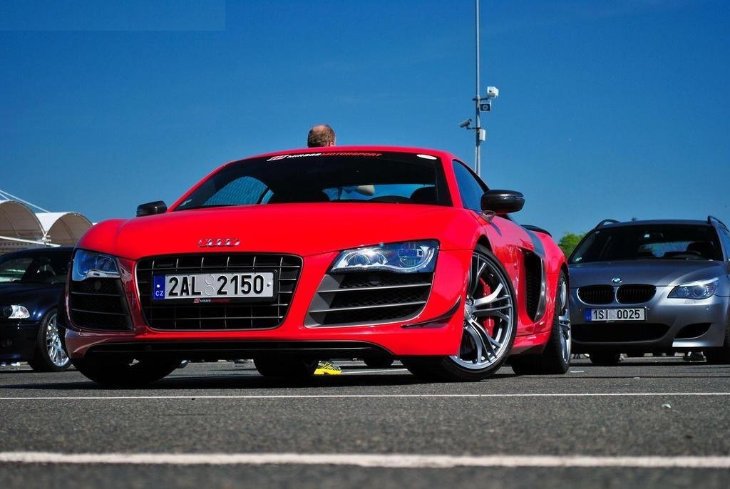 585996R8GT1126.jpg