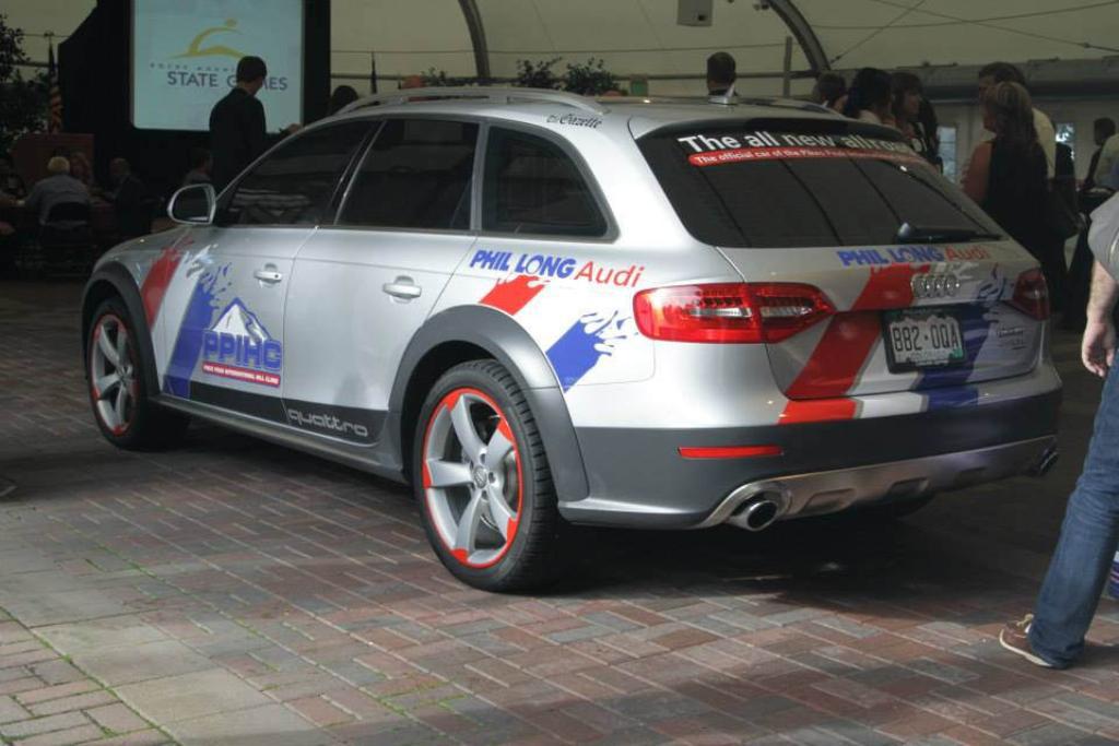 5860461405AUDIA4ALLROAD.jpg