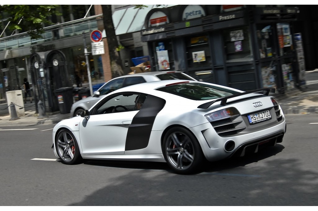 588280R8GT189ESQUIROU.jpg