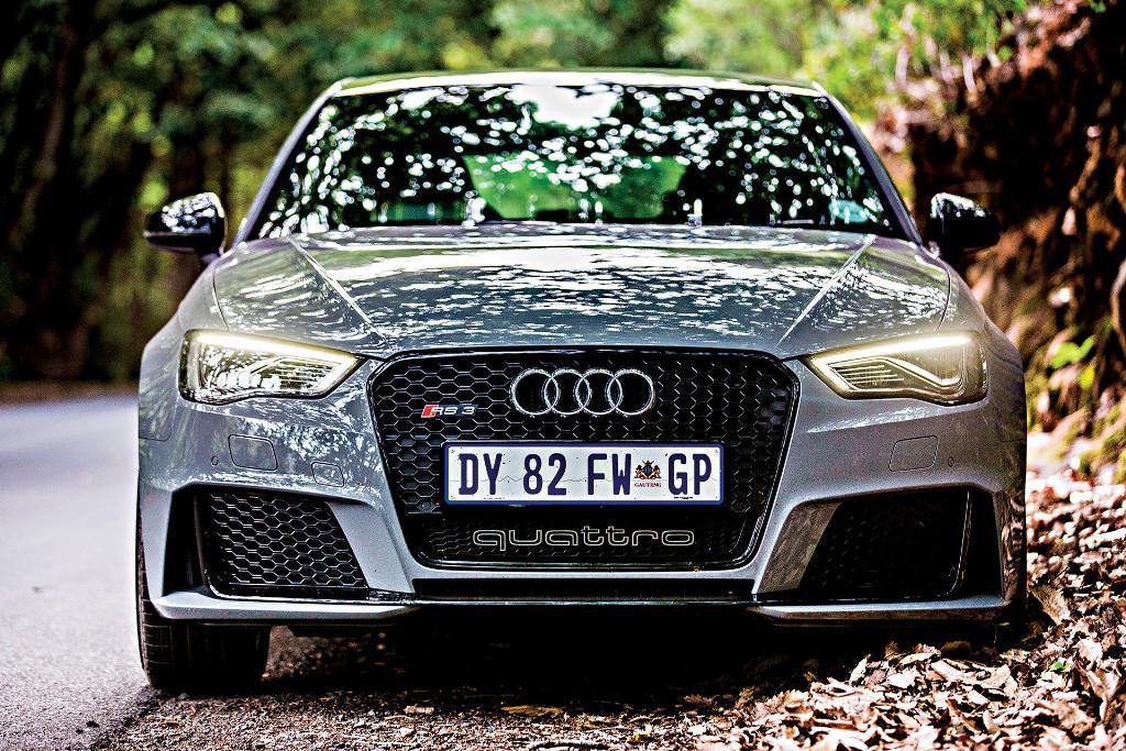 589043RS38V0943.jpg