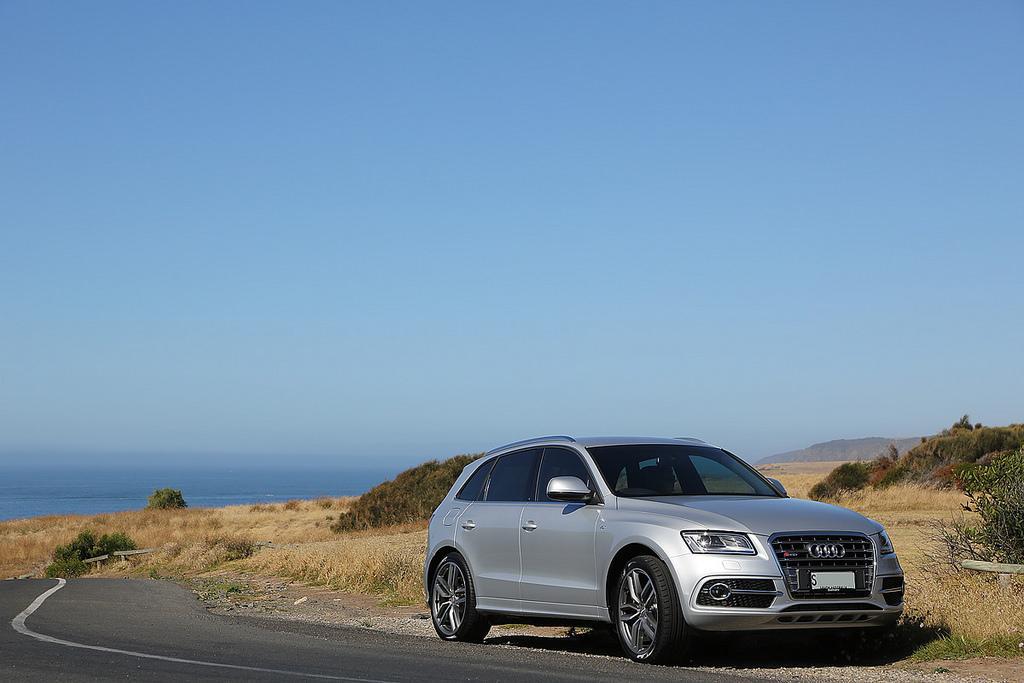 589323AUDISQ5893.jpg