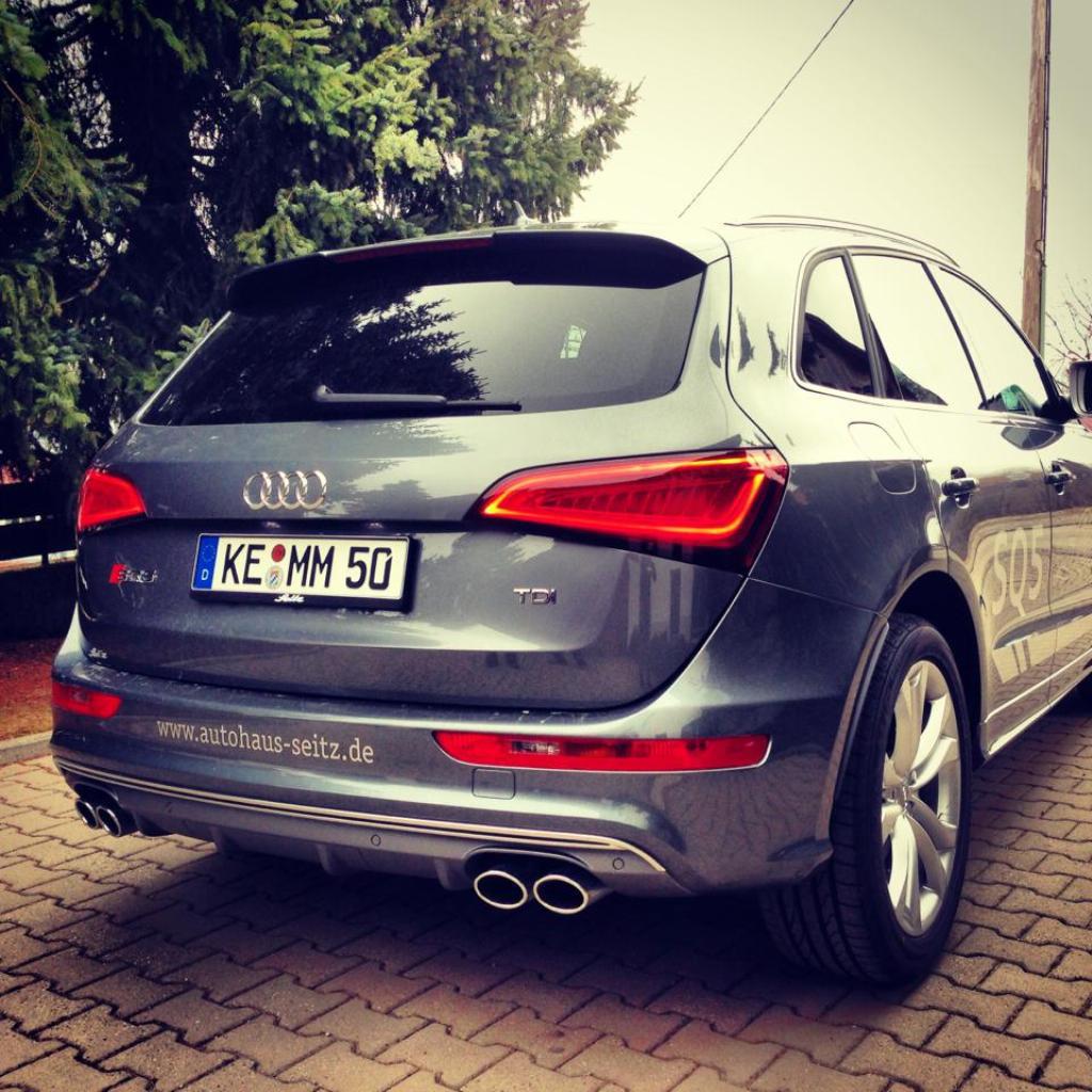 589744AUDISQ5161.jpg