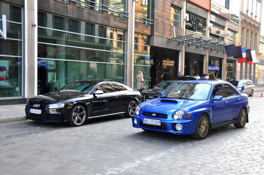 589822AUDIRS5904.jpg
