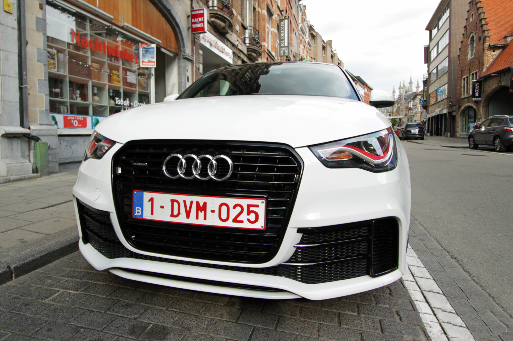 590872A1QUATTRO393.jpg