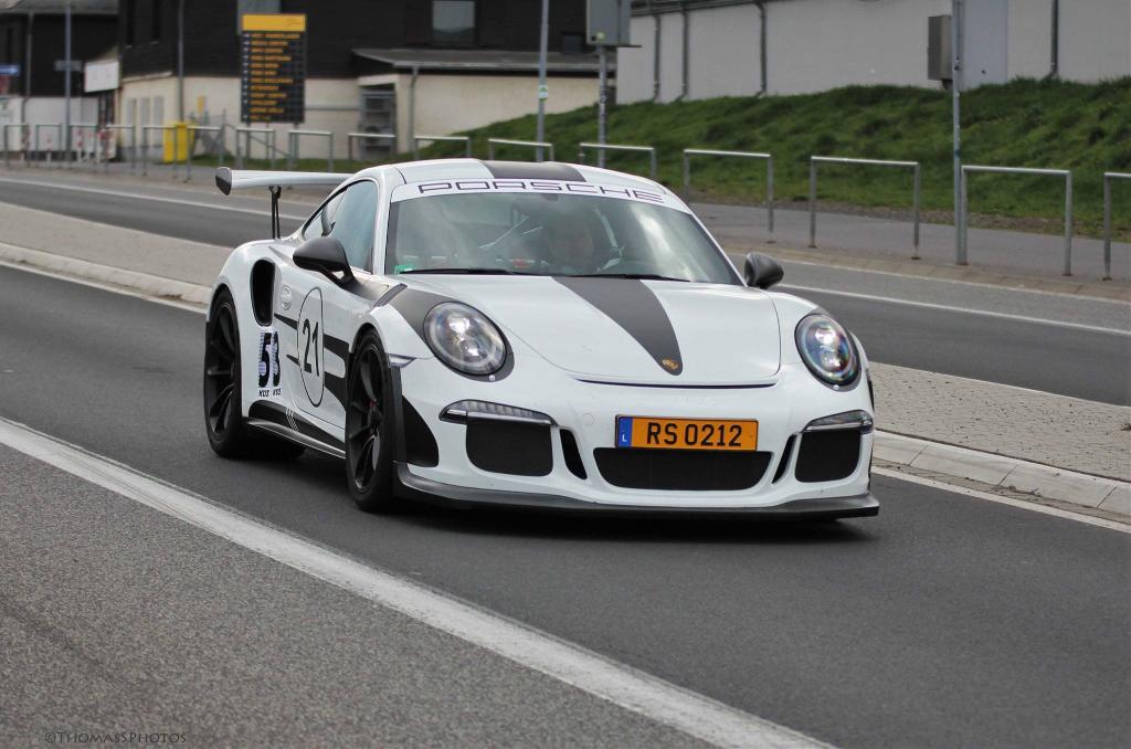 5933970402PORSCHE991GT3RS.jpg