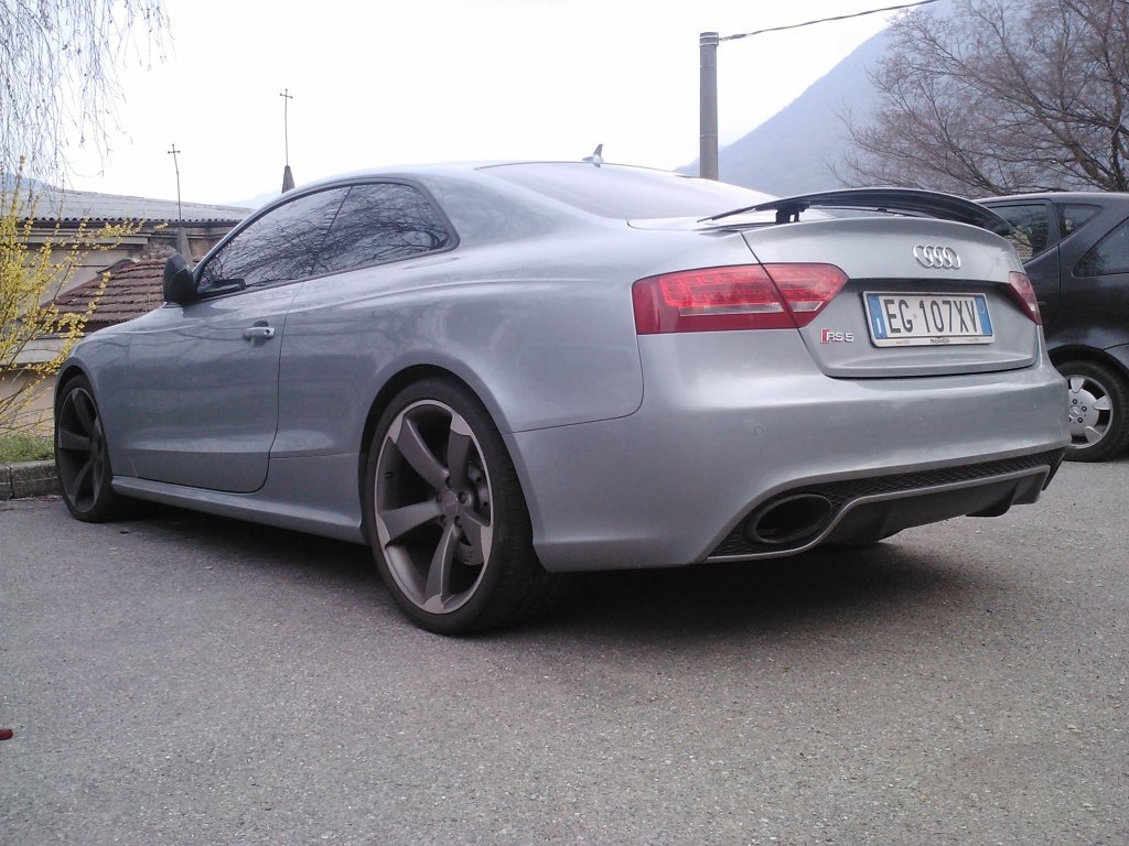 594304AUDIRS5833.jpg