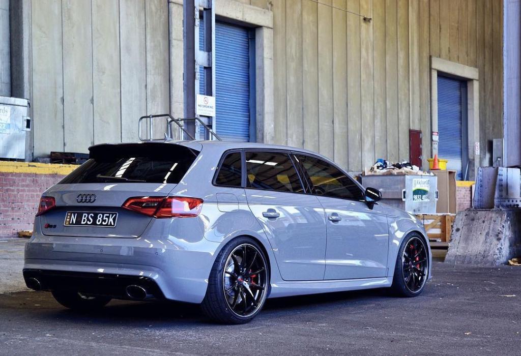 594784RS38V1686.jpg