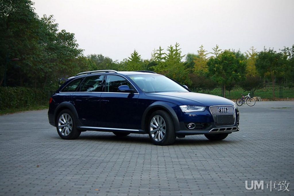 595308481AUDIA4ALLROAD.jpg