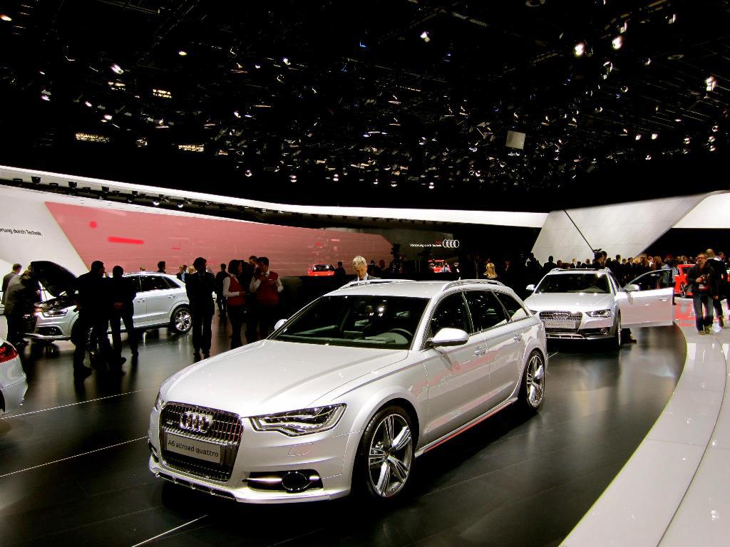 597015365AUDIA6C7ALLROAD.jpg