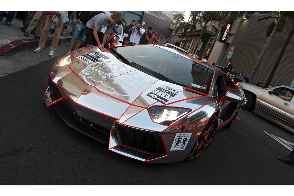 597292564LAMBORGHINIAVENTADORESQUIROU.jpg