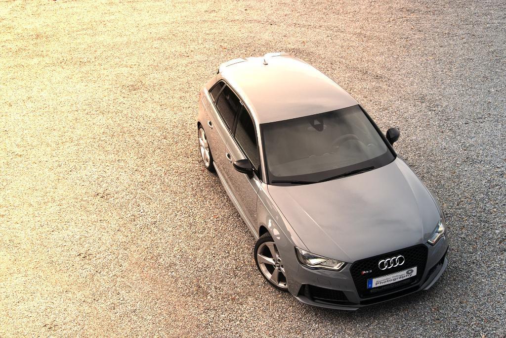 598096RS38V0732.jpg