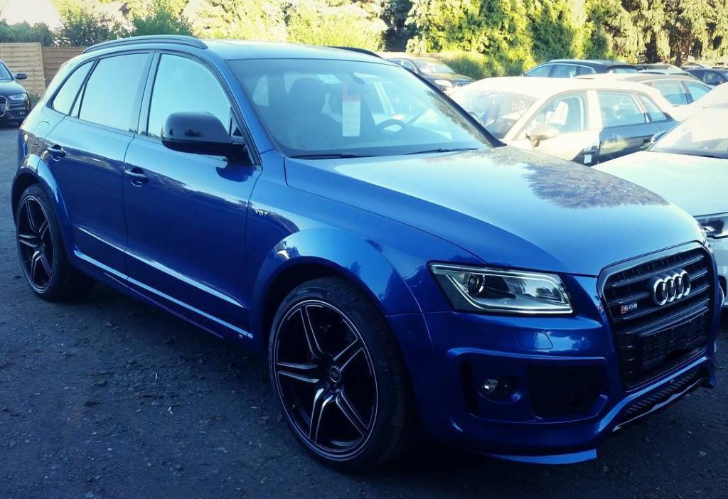 598807AUDISQ52309.jpg