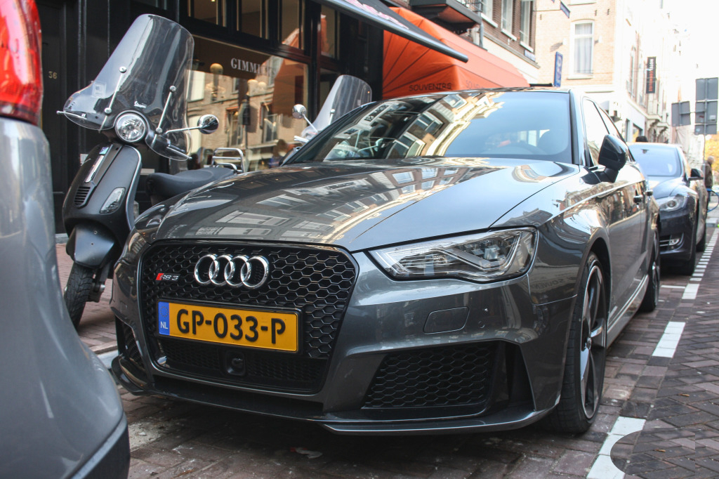 599396RS38V0700.jpg