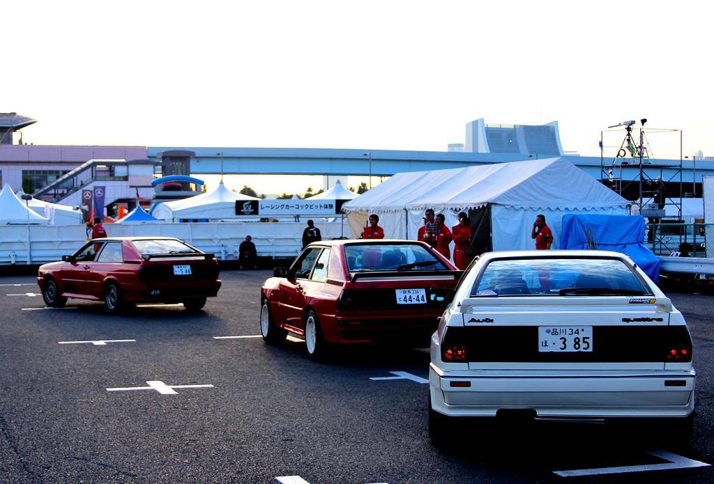599462URQUATTRO709.jpg