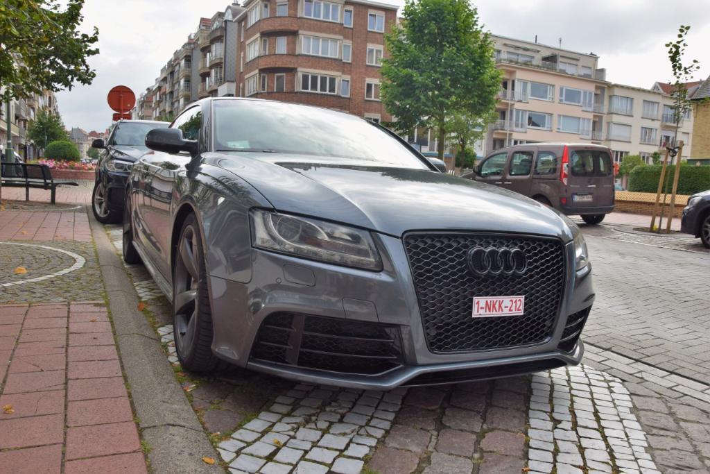 600914AUDIRS52662.jpg