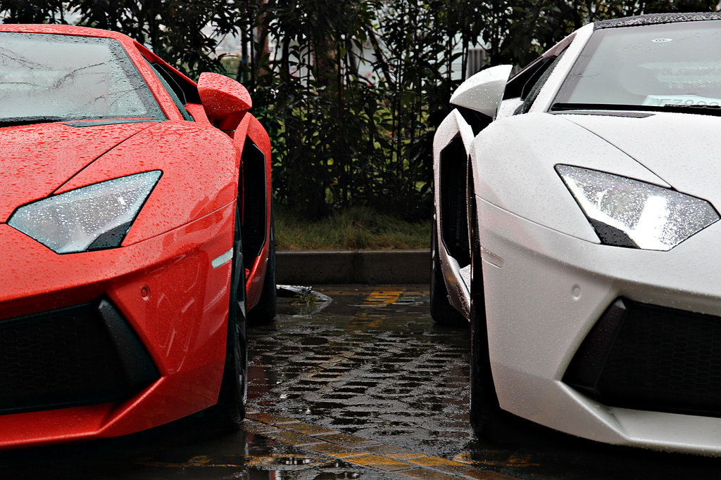 601631238LAMBORGHINIAVENTADORESQUIROU.jpg