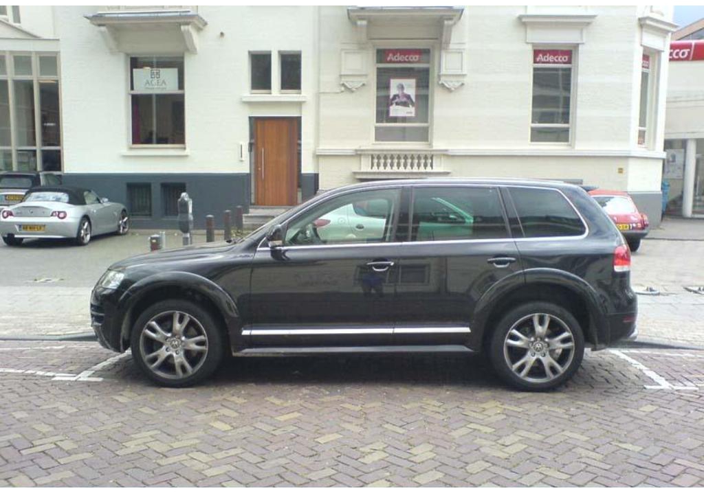 601841W12TOUAREG471.jpg