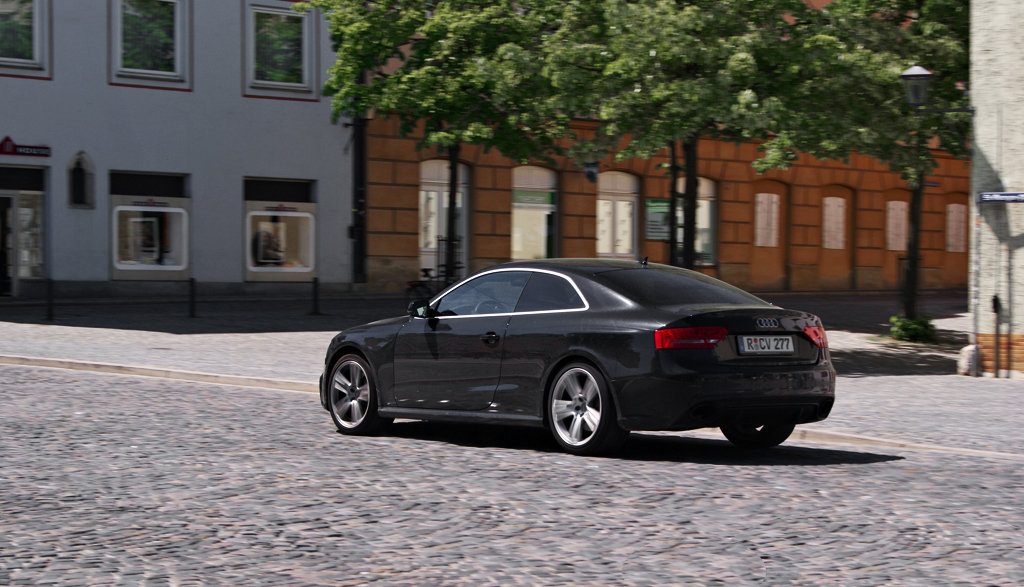 604173AUDIRS5670.jpg