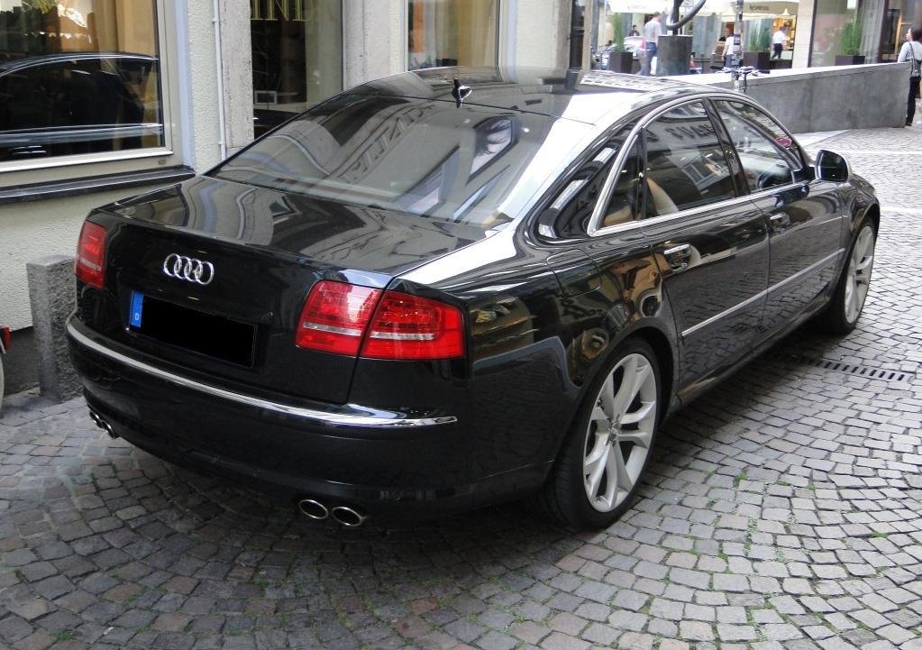 606137283S8ESQUIROU.jpg