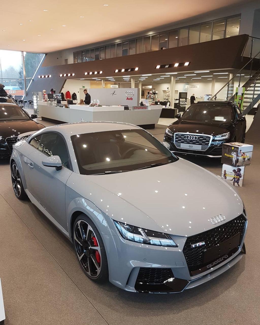 606806AUDITTRS8S0469.jpg