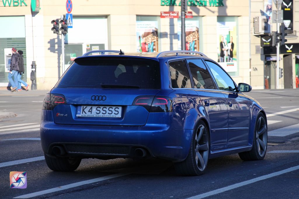 607936AUDIRS42343.jpg